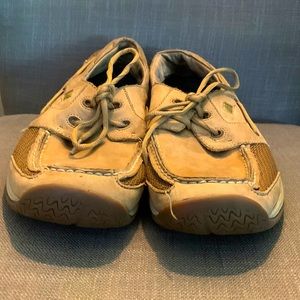 Size 11.5 sperry shoes